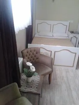 Hotell Family 3*